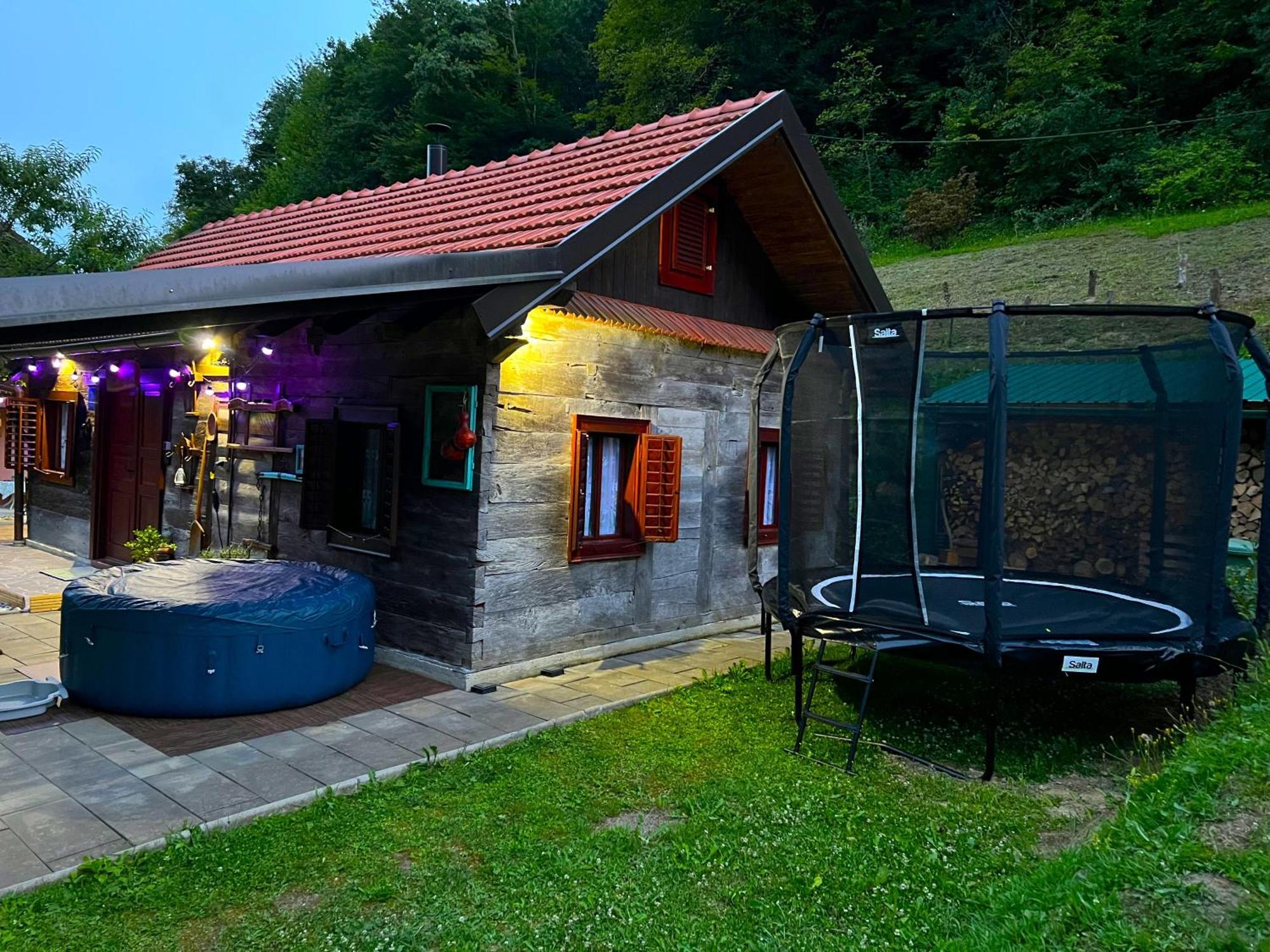 Vizovlje Villa Pepeljuga Kuca Za Odmor מראה חיצוני תמונה